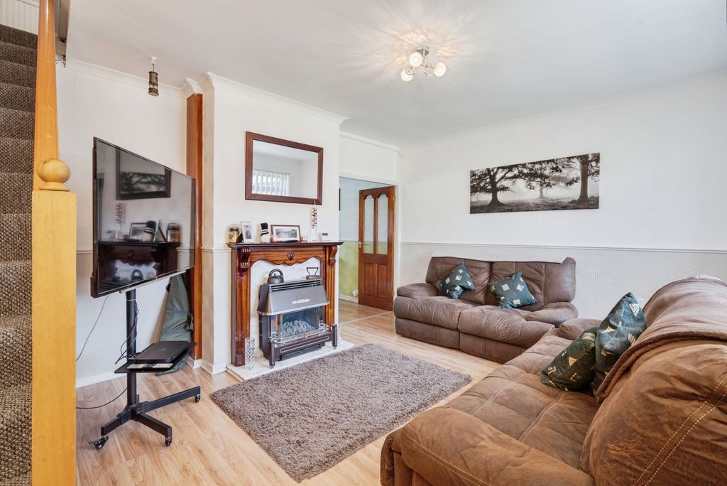 Property photo 3 of 22 Pbox-Img.Jpg