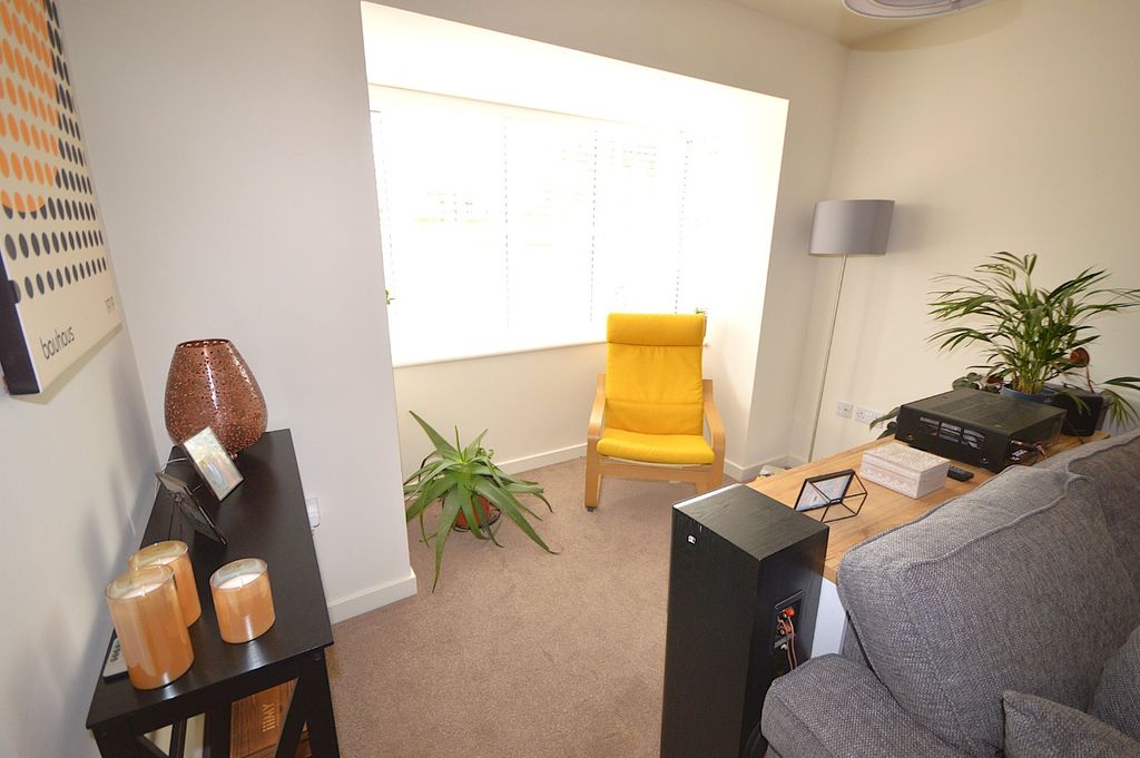 Property photo 3 of 27 Picture No. 03