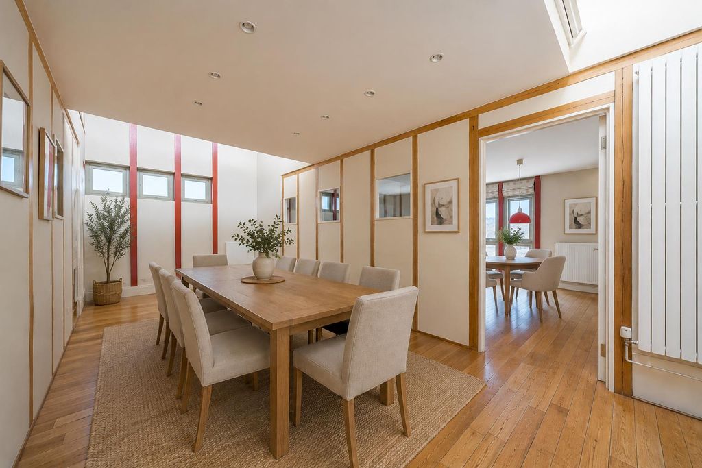 Property photo 3 of 25 Dining Room