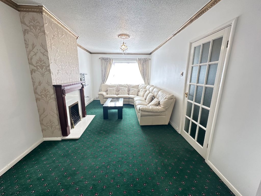 Property photo 2 of 22 4350231