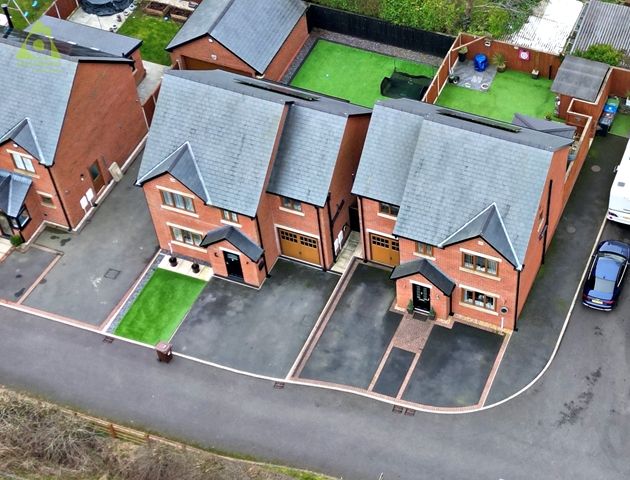 Property photo 2 of 21