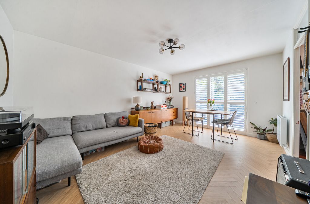 Property photo 3 of 17 1452511-12-69F207...