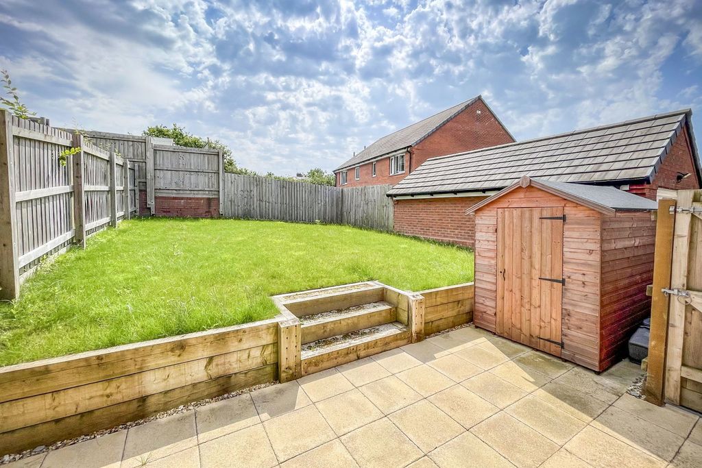 Property photo 2 of 19