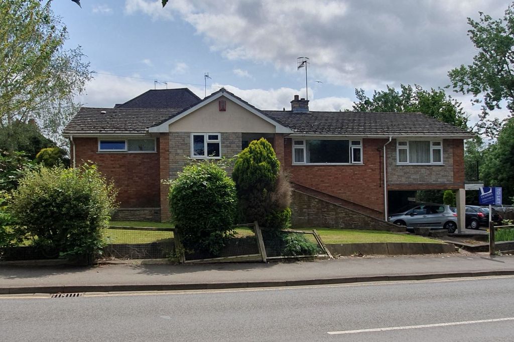 Property photo 3 of 31