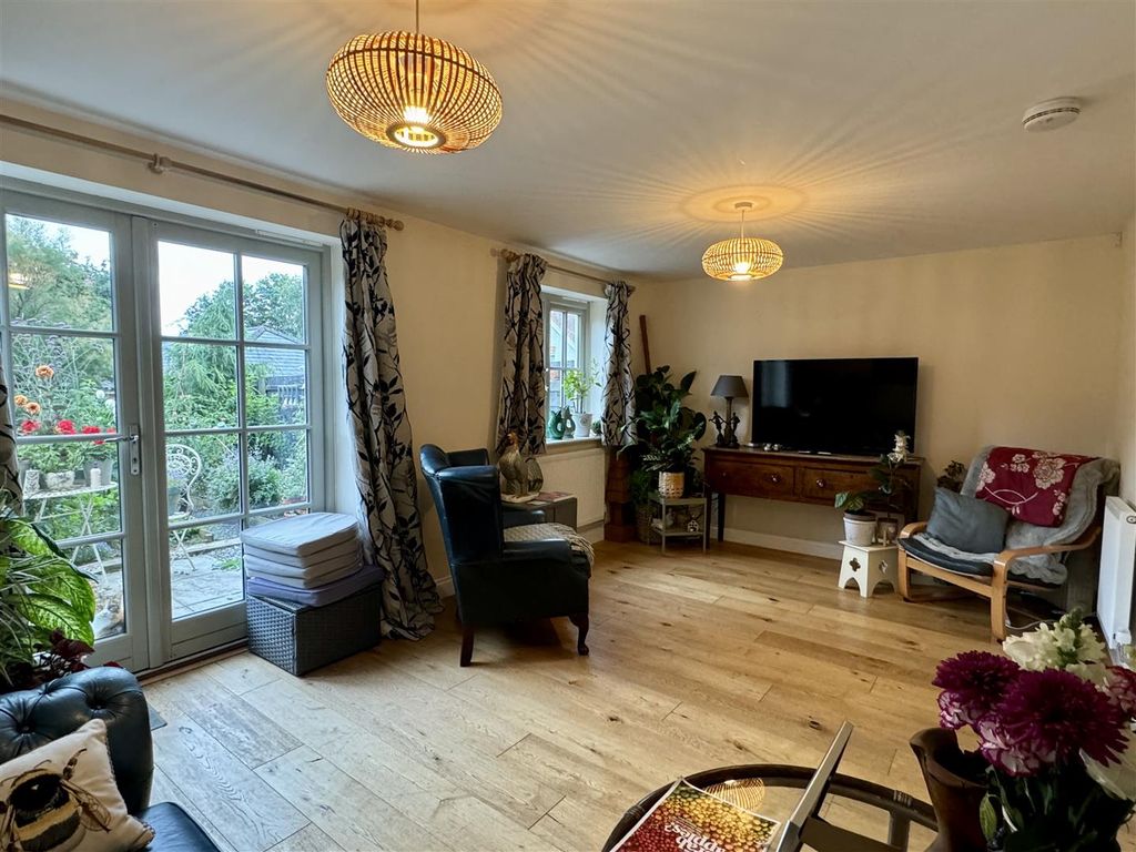 Property photo 3 of 14