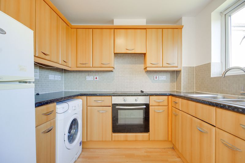 Property photo 2 of 17 Photo 12