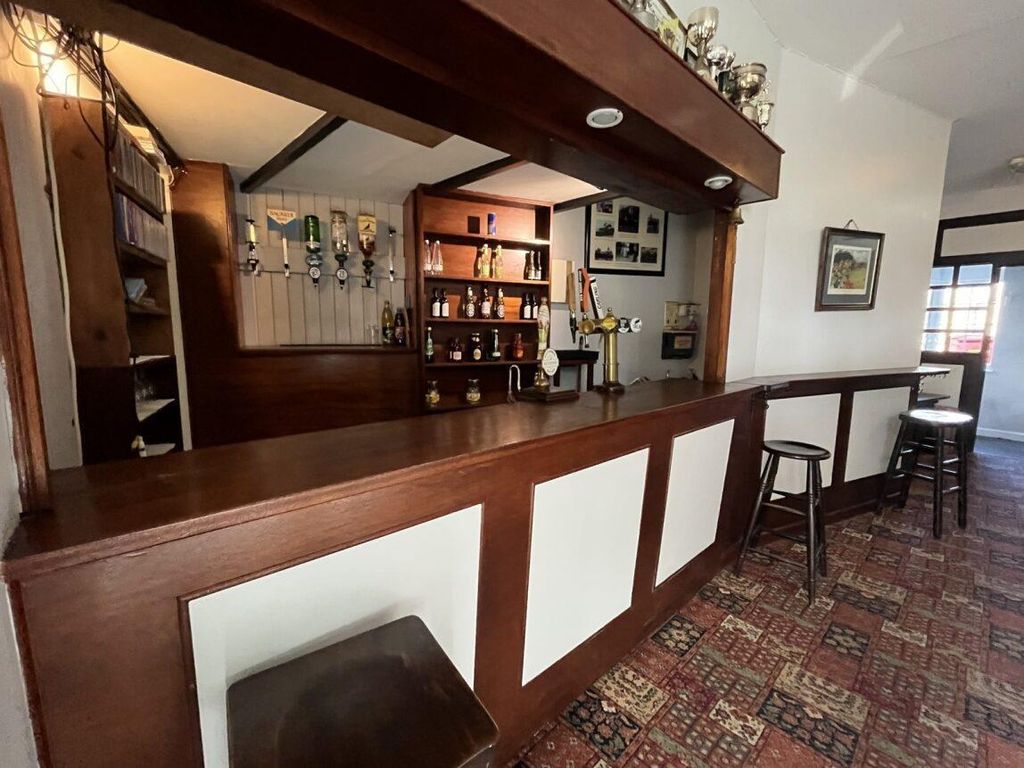 Property photo 3 of 14 Bar 2.Jpg