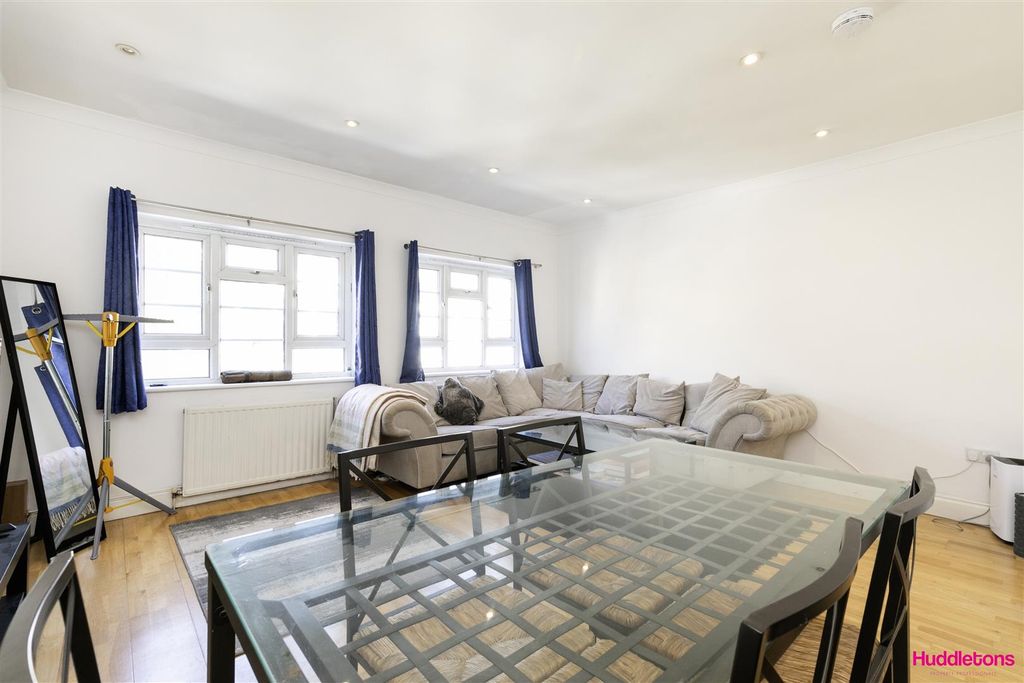 Property photo 3 of 18 4C Hercules Street -3.Jpg