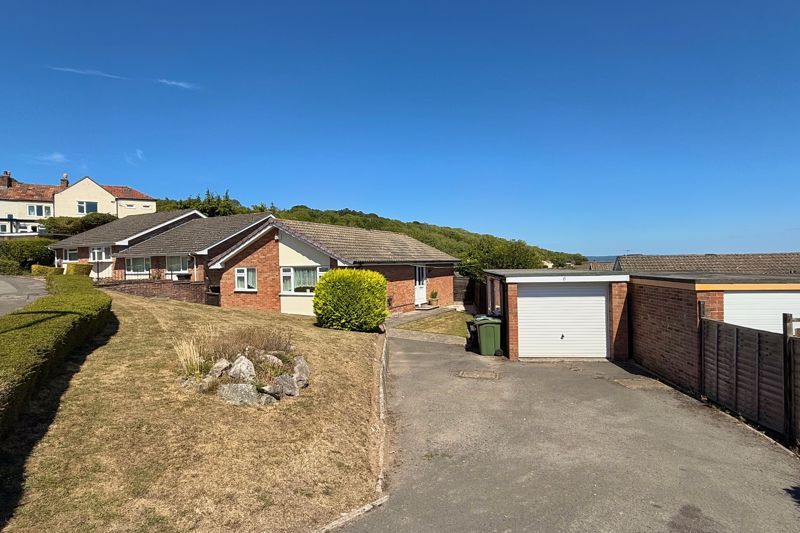 Property photo 1 of 14 Frontage
