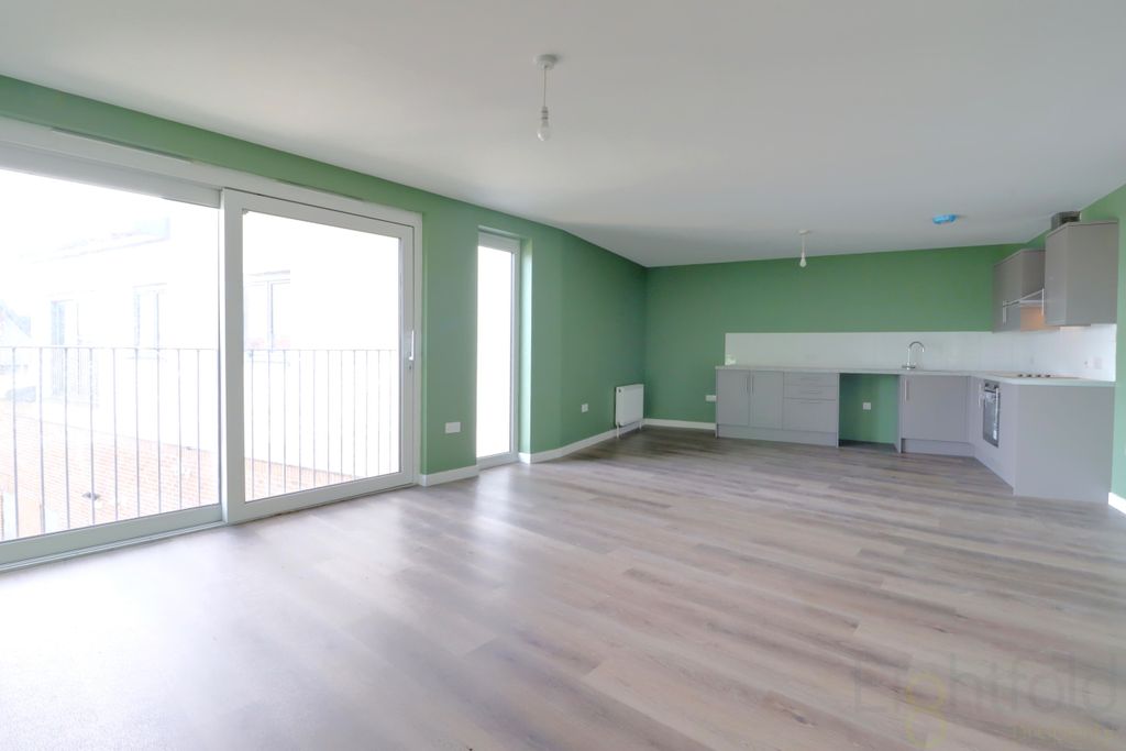 Property photo 1 of 8 Kitchen/Living Room