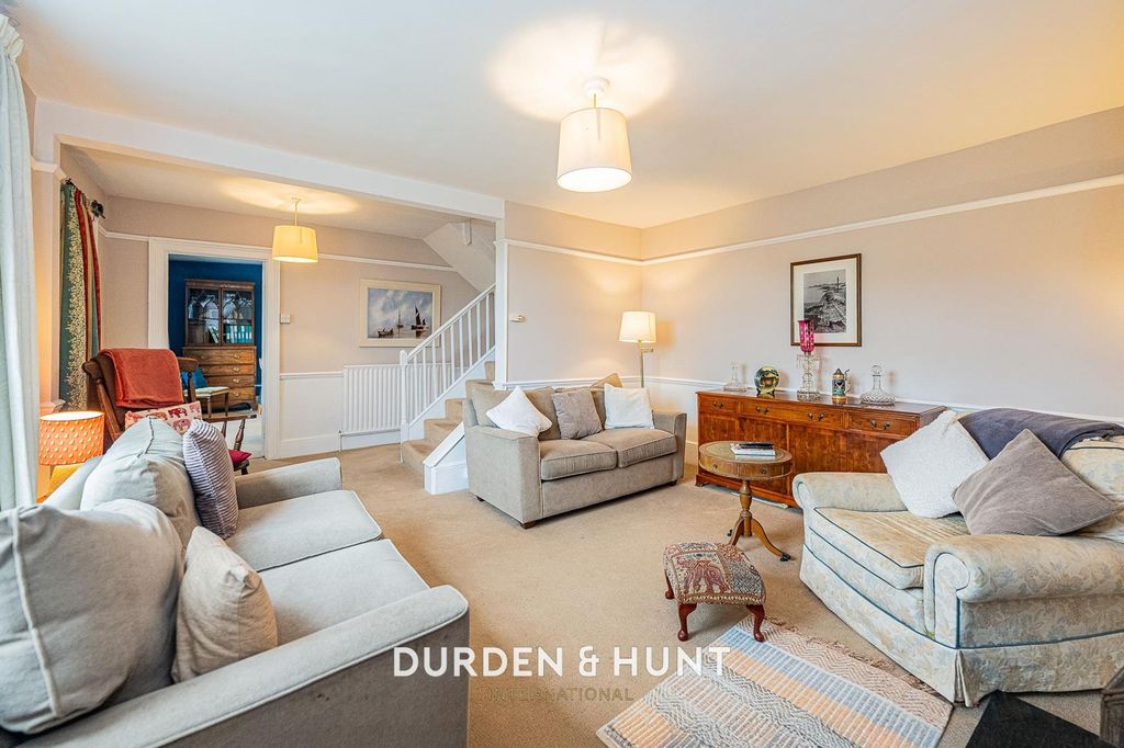 Property photo 2 of 45 Ongar-32.Jpg