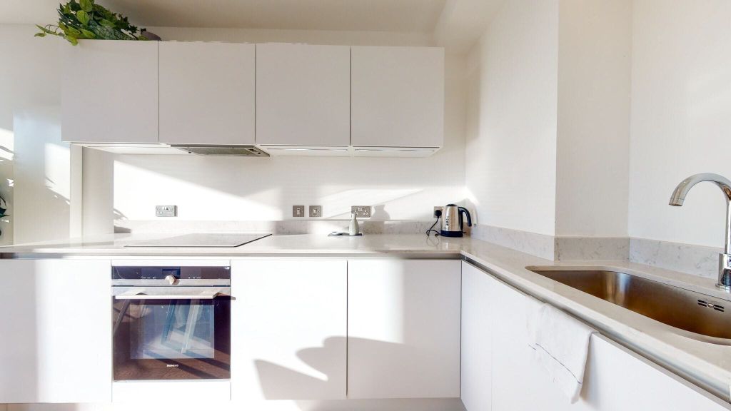 Property photo 2 of 12 Kitchen