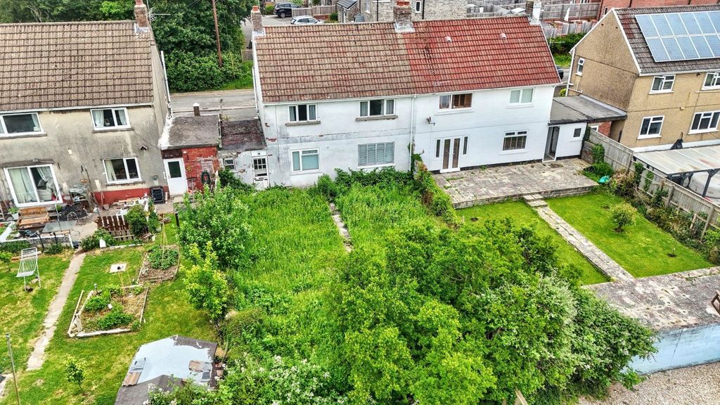 Property photo 1 of 28