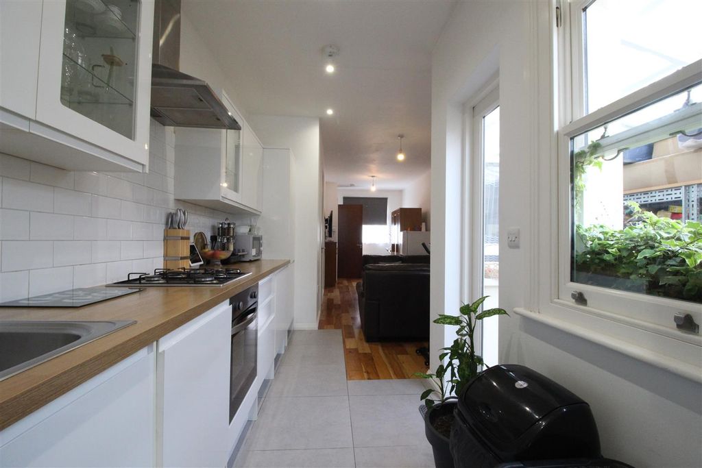 Property photo 3 of 20 Img_0193.Jpg