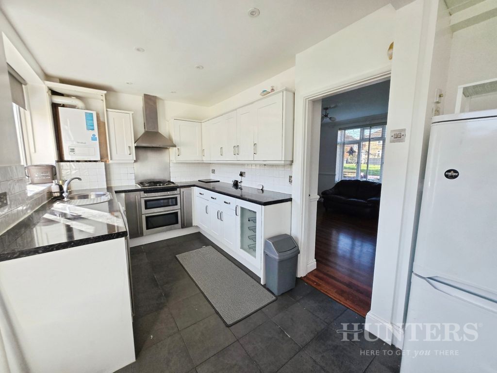 Property photo 3 of 9 Pbox-Img.Jpg