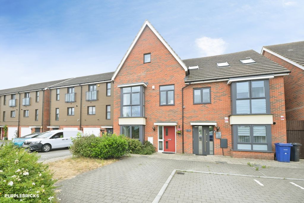 Property photo 1 of 33