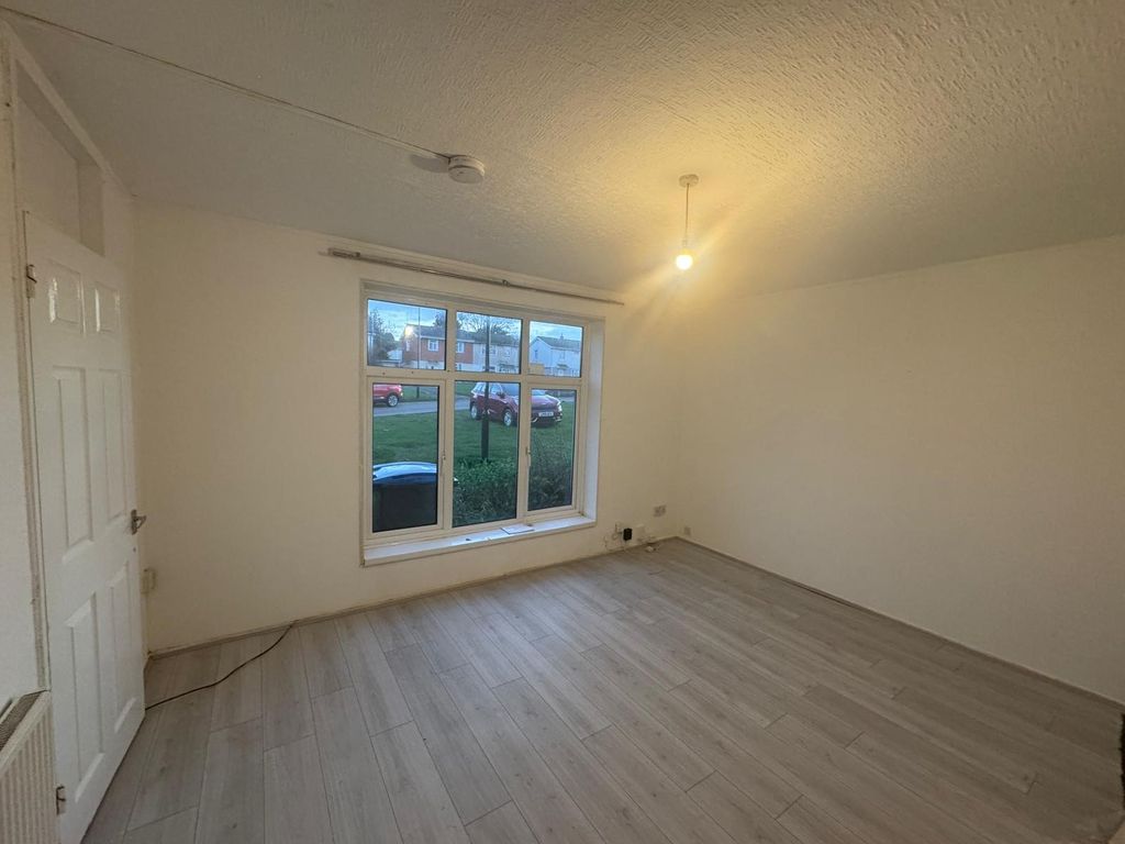 Property photo 3 of 9 Image