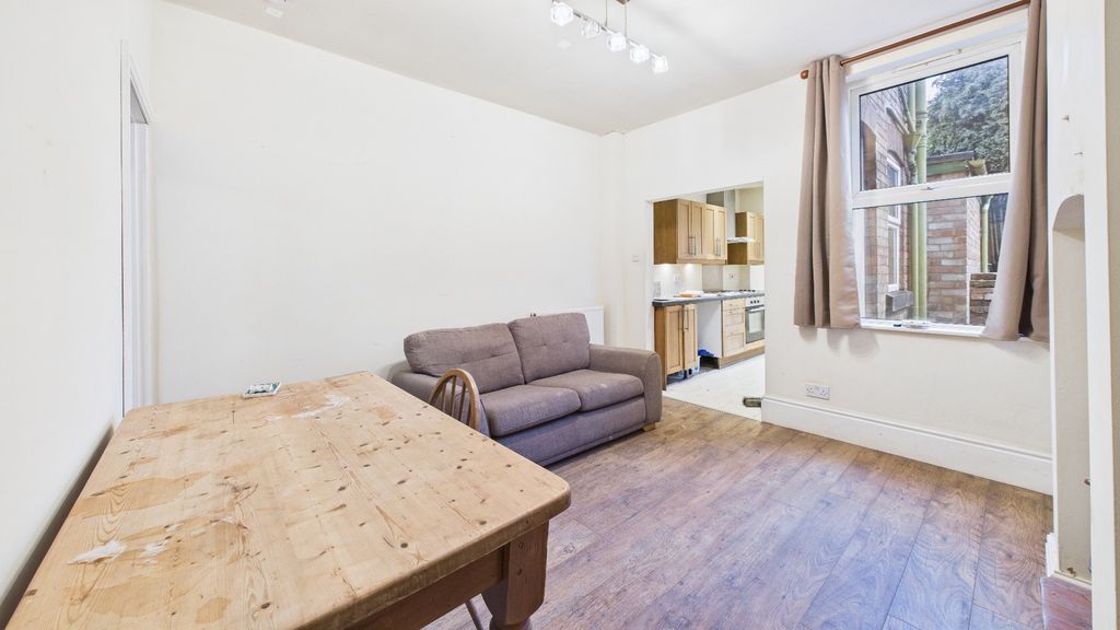 Property photo 3 of 17 4573515