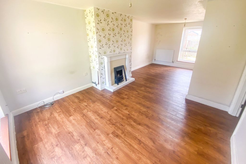 Property photo 3 of 15 47 Lochinvar Close, Longtown, Cumbria, Carlisle, Ca6 5Xu