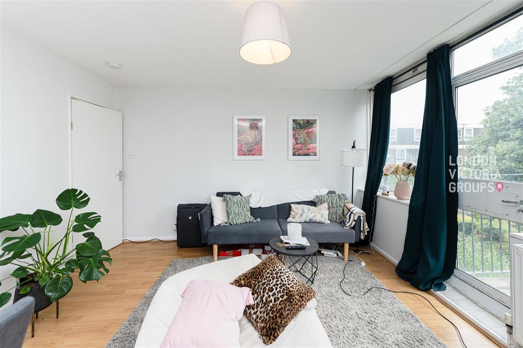 Property photo 2 of 21 1-3968.Jpg