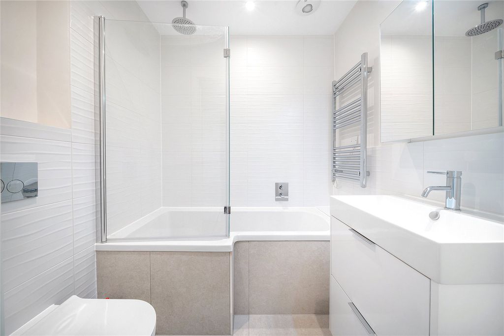 Property photo 3 of 8 Picture No. 13