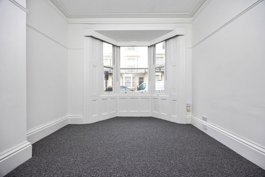 Property photo 3 of 11 Belgrave Place_13_Gff-012