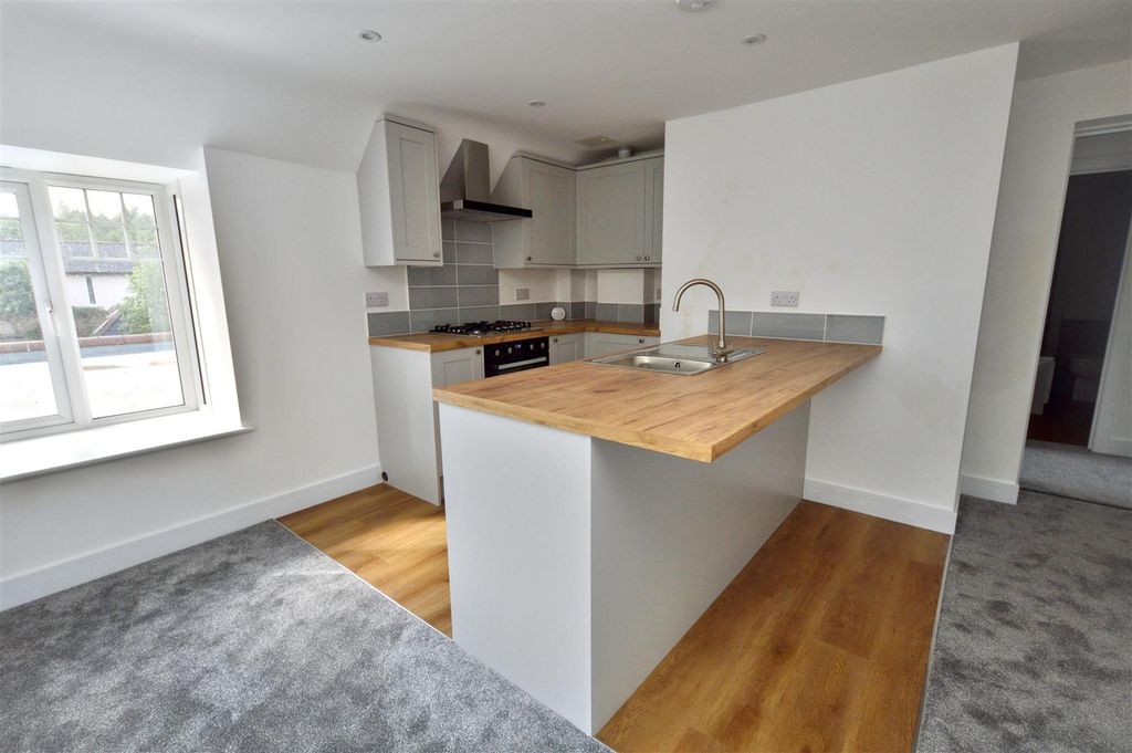 Property photo 1 of 8 Flat 4 (3).Jpg