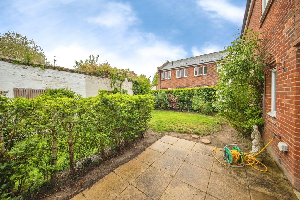 Property photo 3 of 13