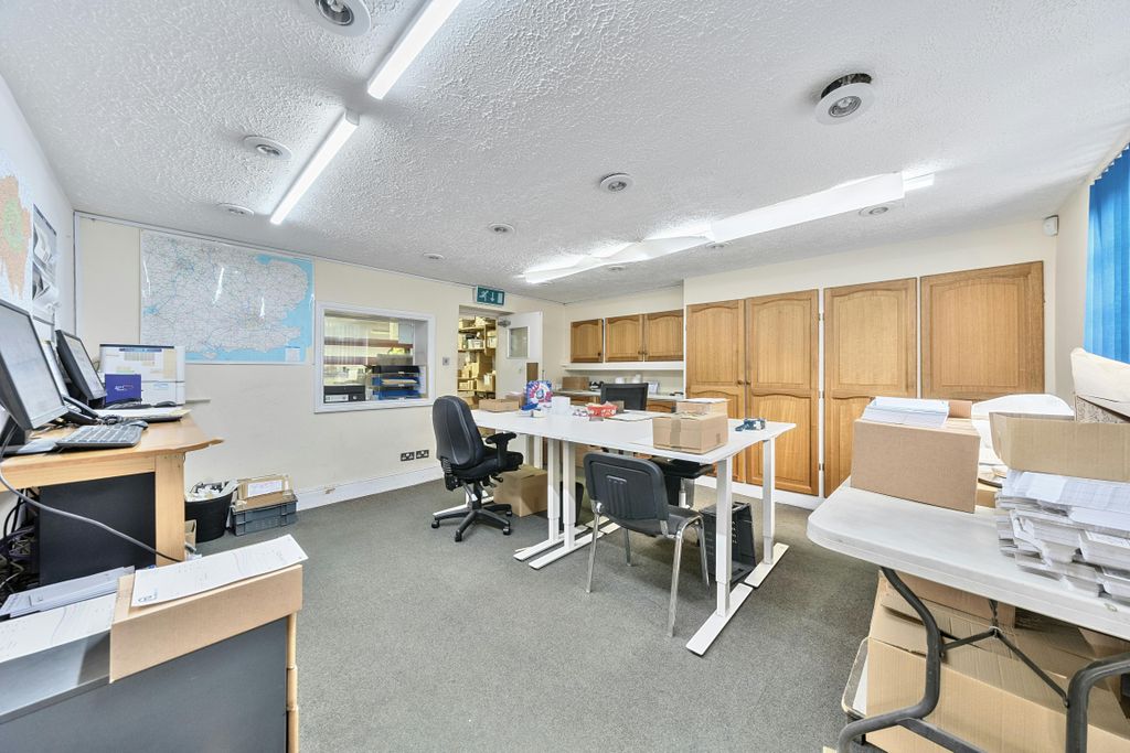 Property photo 2 of 7 131740446866Abdc29971.Jpg