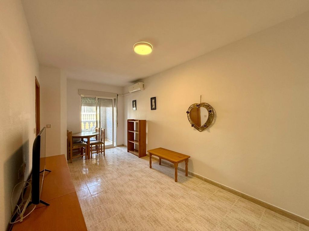 Property photo 2 of 25