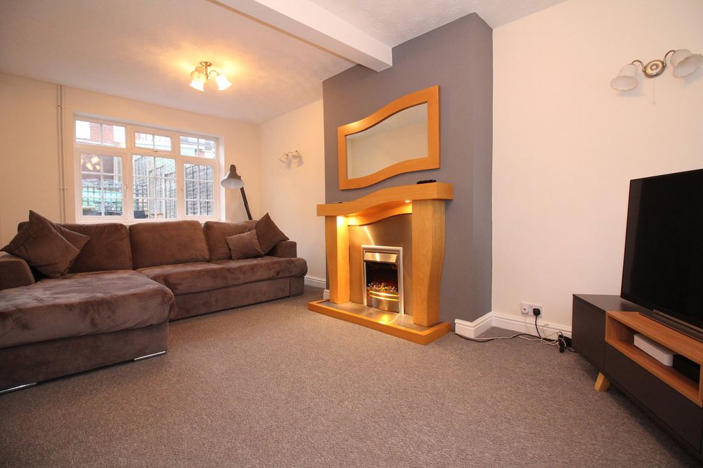 Property photo 2 of 15