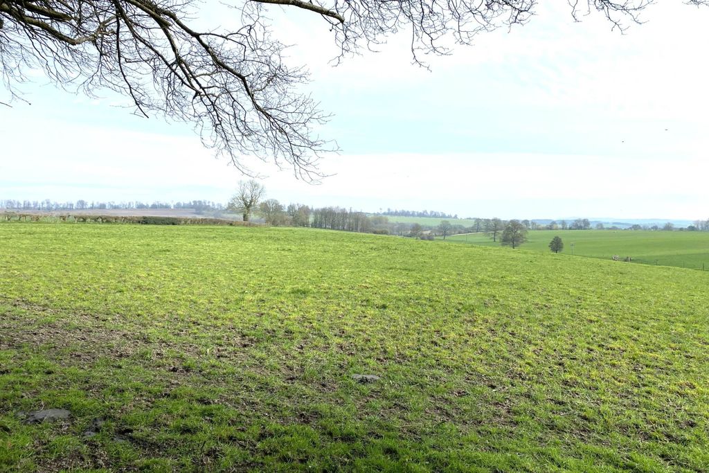 Property photo 3 of 22