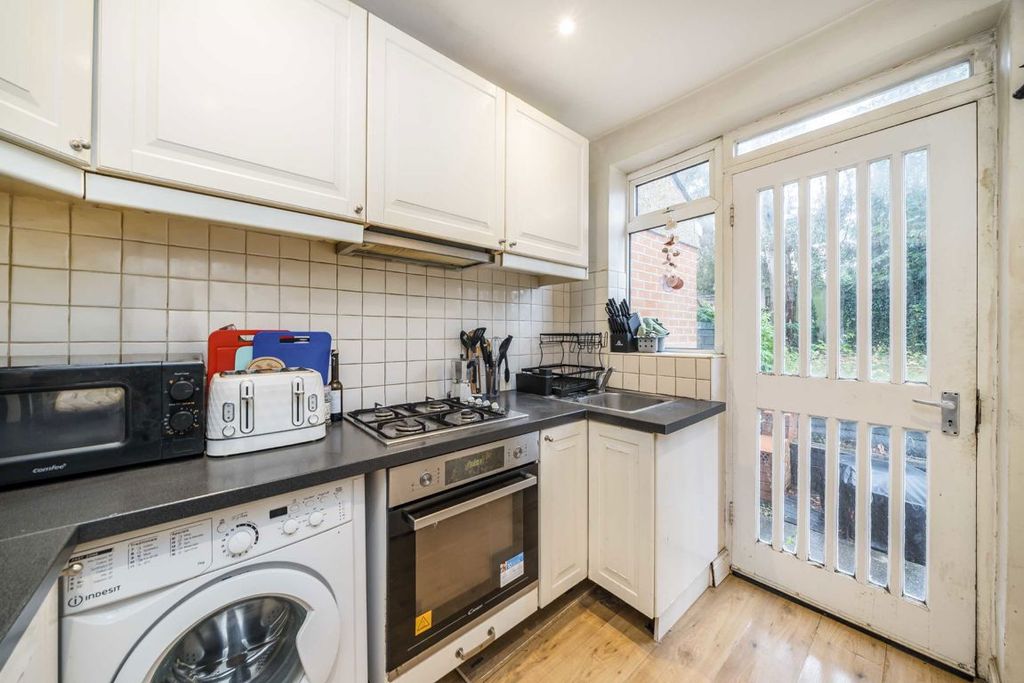 Property photo 3 of 7