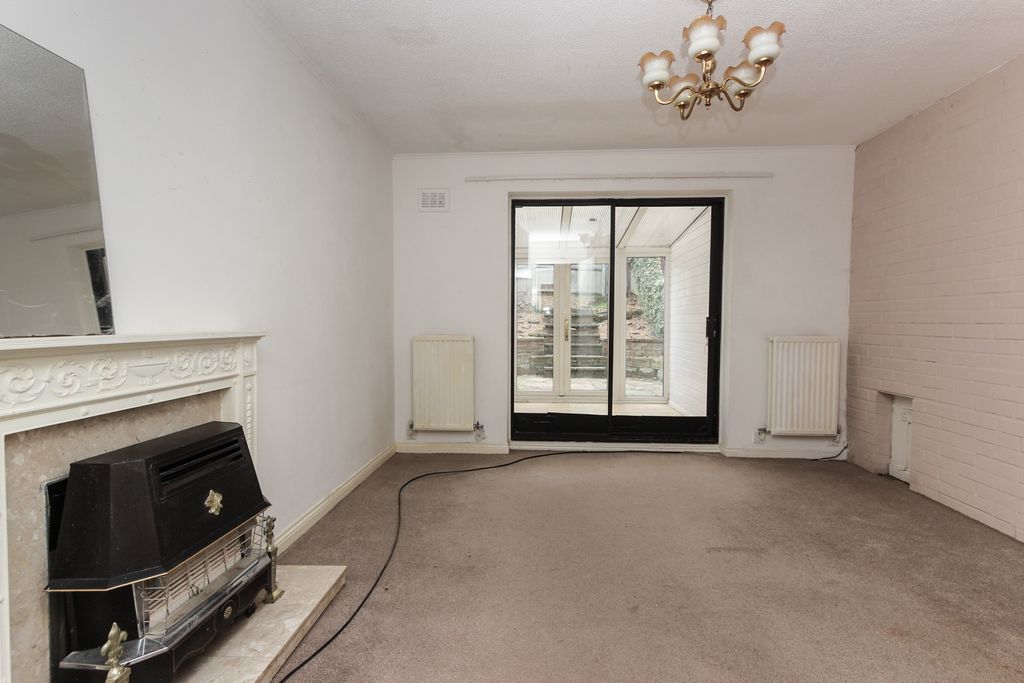 Property photo 2 of 9 Lounge