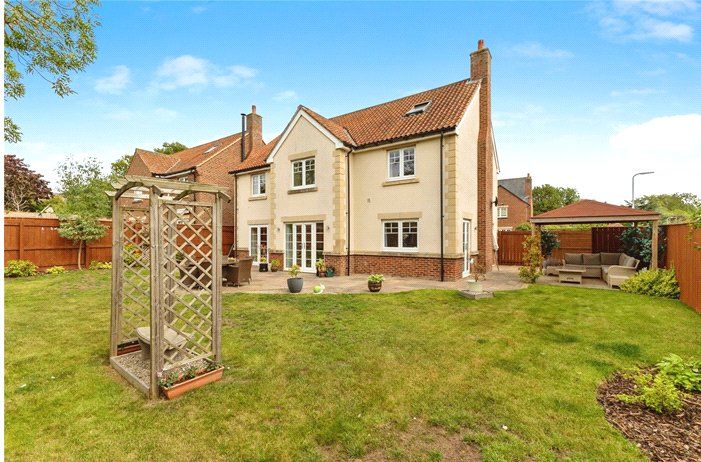 Property photo 1 of 21 Picture No. 05