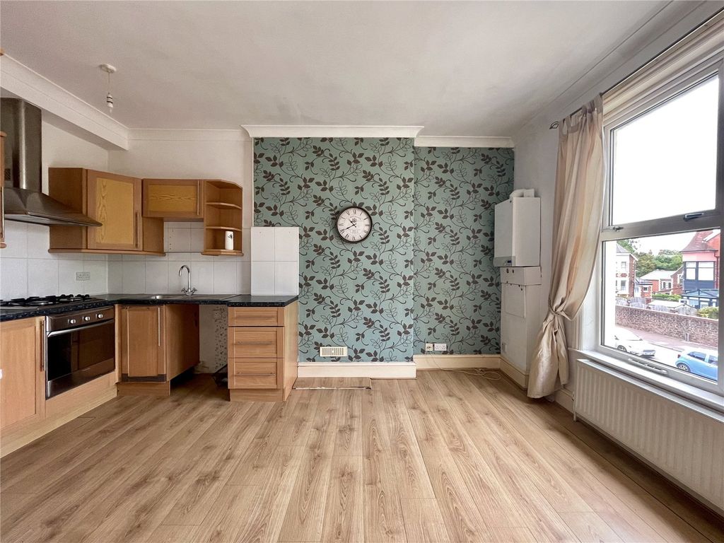 Property photo 3 of 15 Picture No. 16
