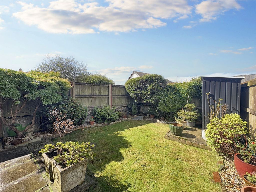 Property photo 2 of 19 Garden