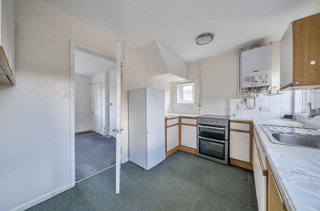 Property photo 3 of 21 1357415-18-68d41c...