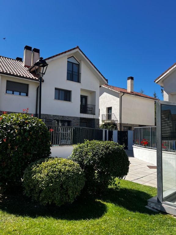 Property photo 1 of 31