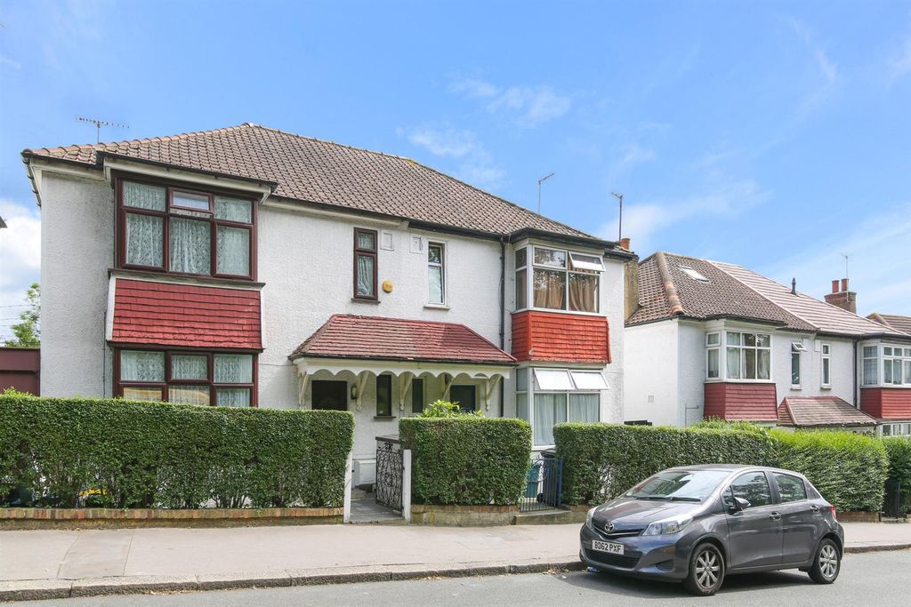 Property photo 1 of 5