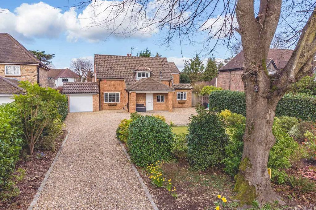 Property photo 1 of 28