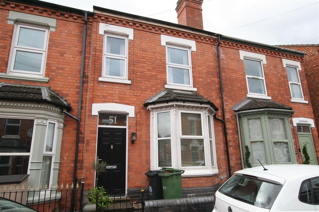 Property photo 1 of 11 Stdunstans,51Front.Jpg