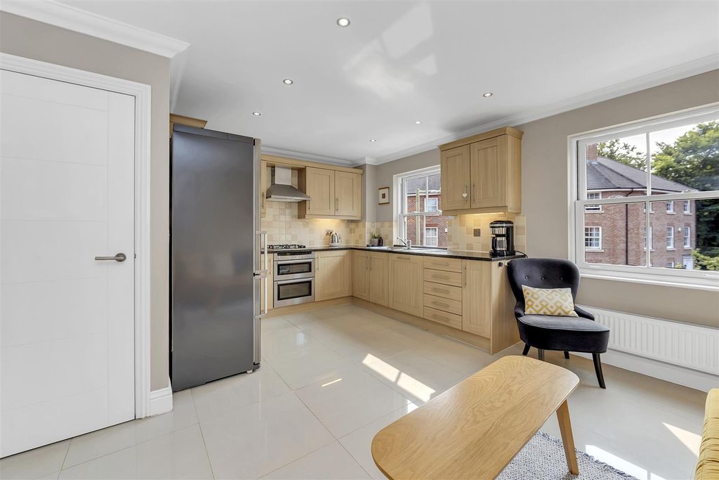 Property photo 2 of 19 Dcp_6923.Jpg