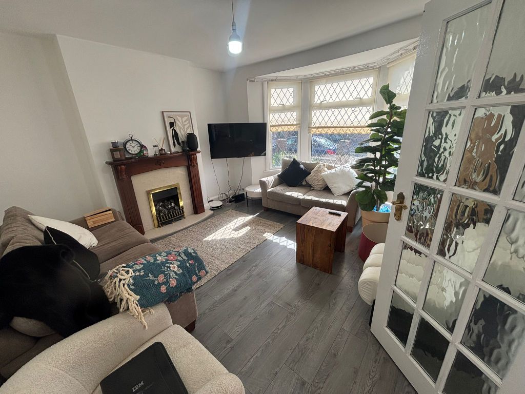 Property photo 3 of 28