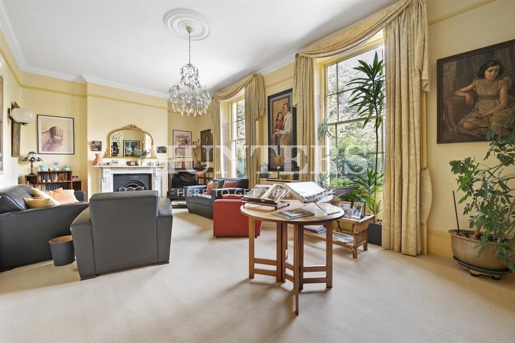 Property photo 2 of 16 Reception