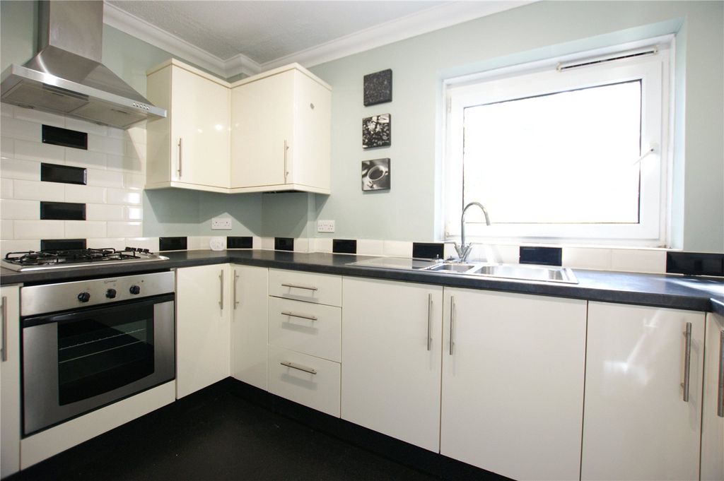 Property photo 2 of 7 Picture No. 06