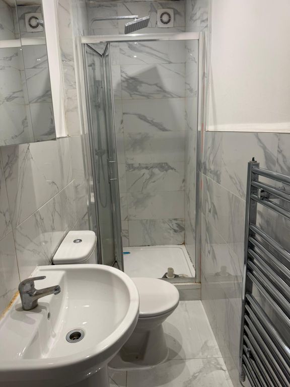 Property photo 3 of 3