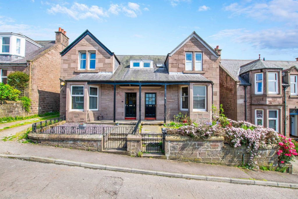 Property photo 1 of 22