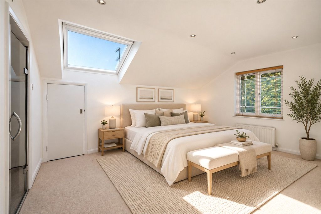 Property photo 3 of 19 Picture No. 21