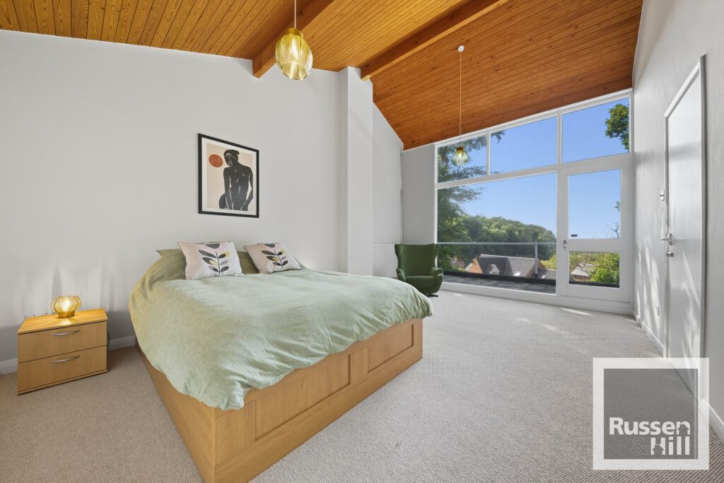 Property photo 3 of 35